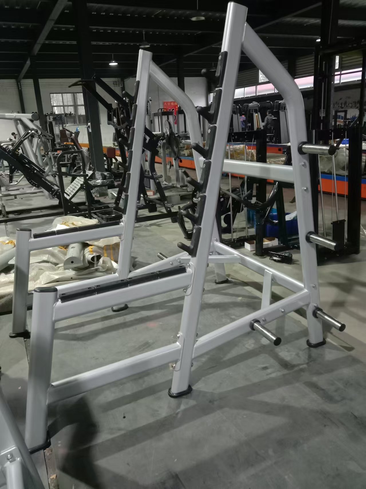 Squat Rack Power Cage, Plate L - Heavy Equipment In reseña y precio